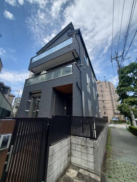4LDK house in Nerima Ward, Tokyo - Photo 1