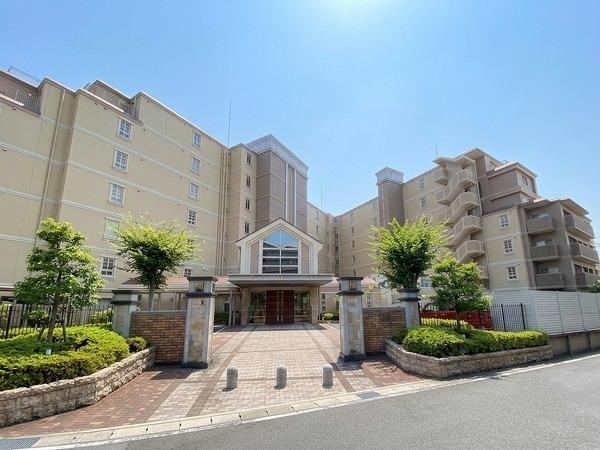 2LDK apartment in Uji, Kyoto - Photo 1