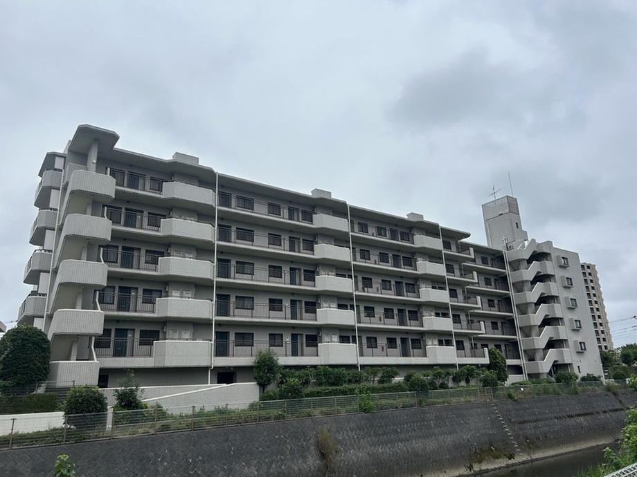 2LDK apartment in Minami Ward, Sagamihara, Kanagawa - Photo 1