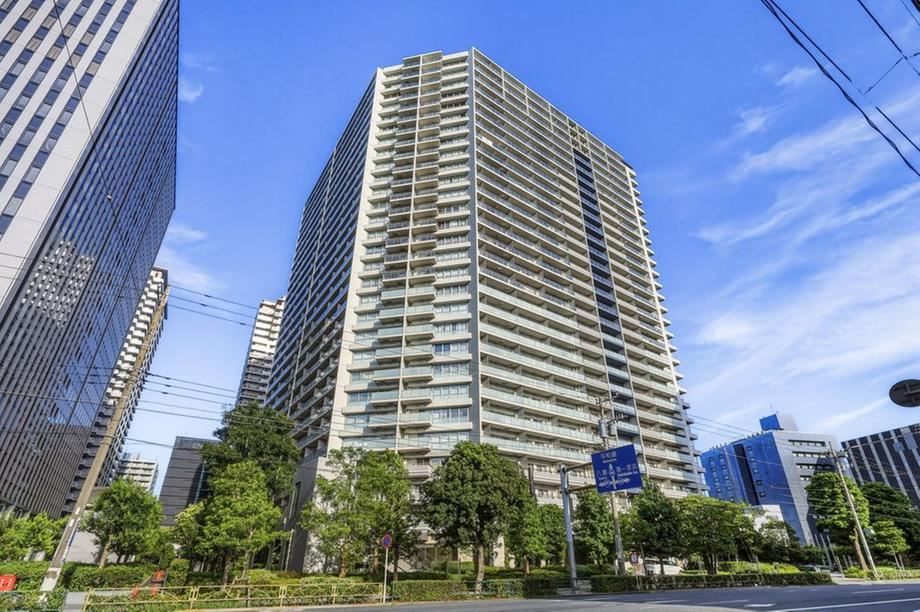 2LDK apartment in Shinagawa Ward, Tokyo - Photo 1