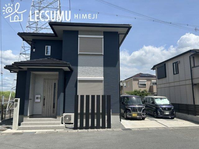 4LDK house in Himeji, Hyogo - Photo 1