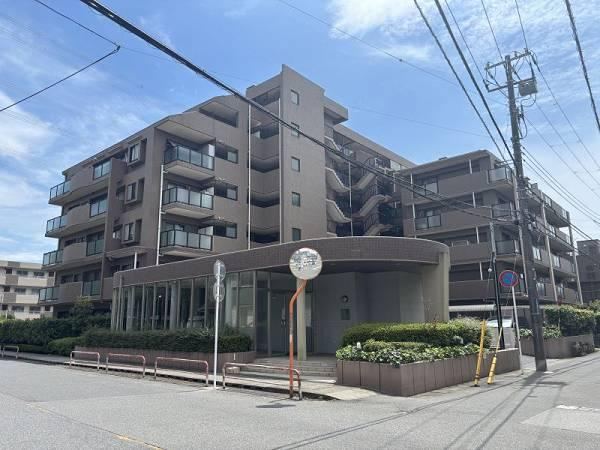 3LDK apartment in Ichikawa, Chiba - Photo 1