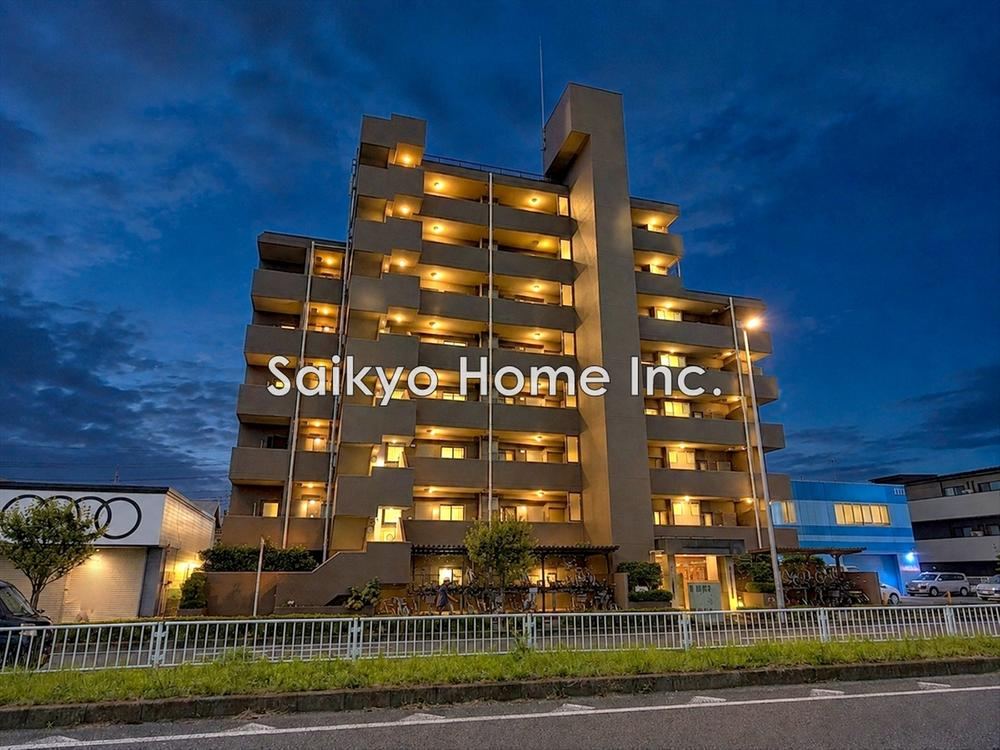 3LDK apartment in Hino, Tokyo - Photo 1