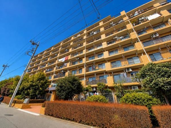 4LDKK apartment in Higashimurayama, Tokyo - Photo 1