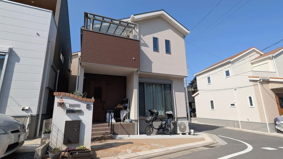 2LDK house in Takatsuki, Osaka - Photo 1