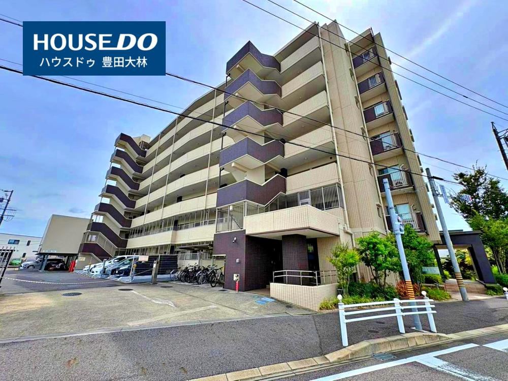 2LDK apartment in Toyota, Aichi - Photo 1