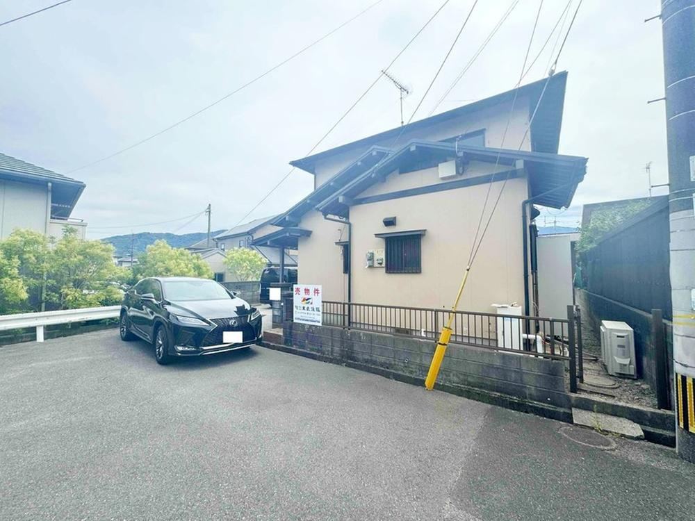 4LDK house in Kokuraminami Ward, Kitakyushu, Fukuoka - Photo 1