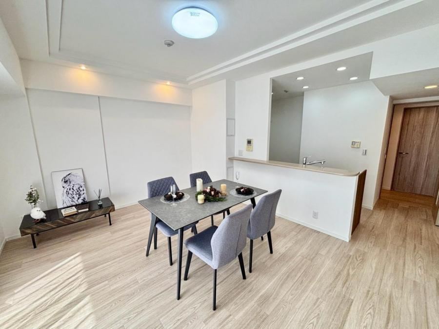 3LDK apartment in Suma Ward, Kobe, Hyogo - Photo 1