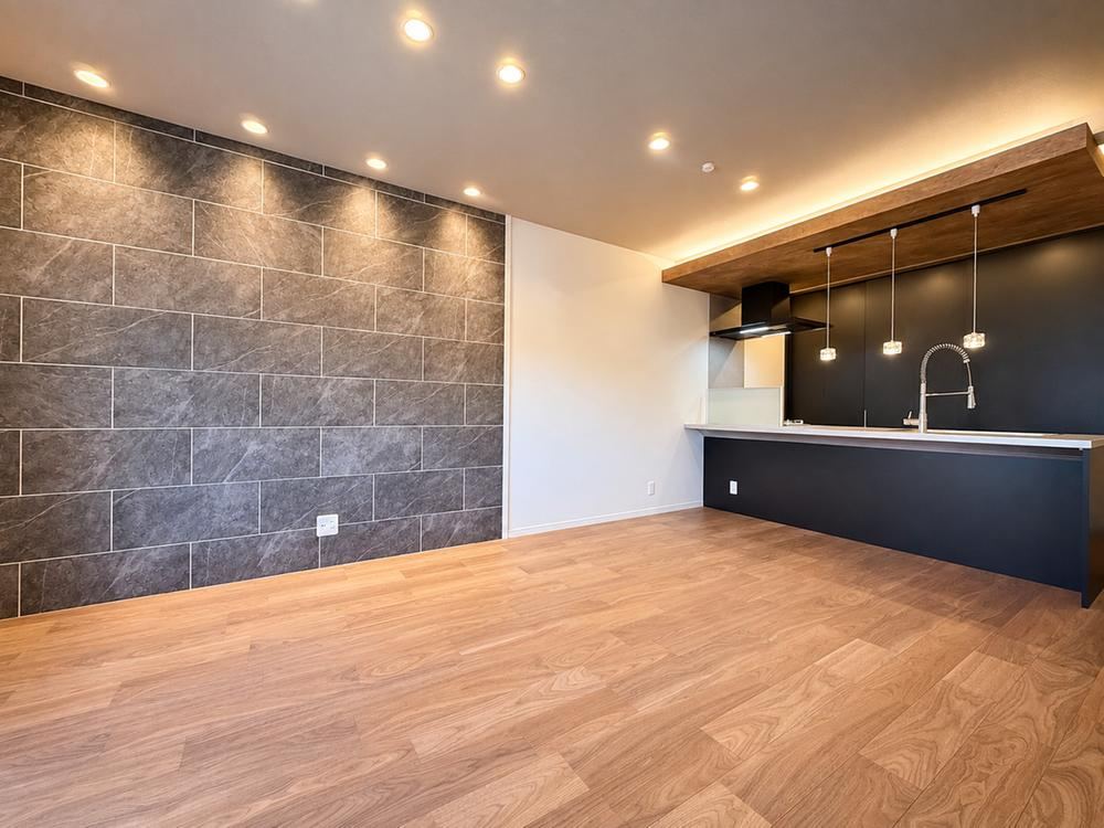 3LDK house in Takatsuki, Osaka - Photo 1