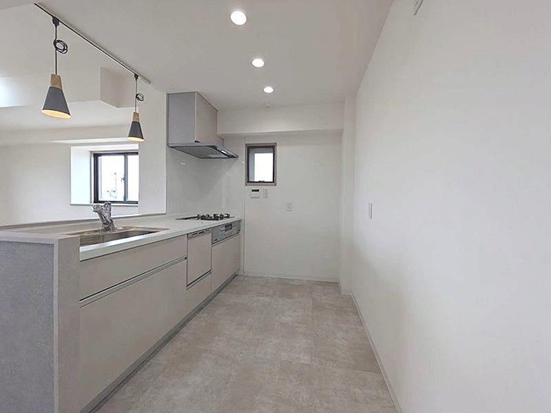3LDK apartment in Nishi Ward, Nagoya, Aichi - Photo 1