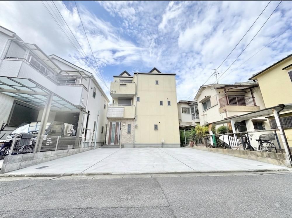 3LDK house in Moriguchi, Osaka - Photo 1
