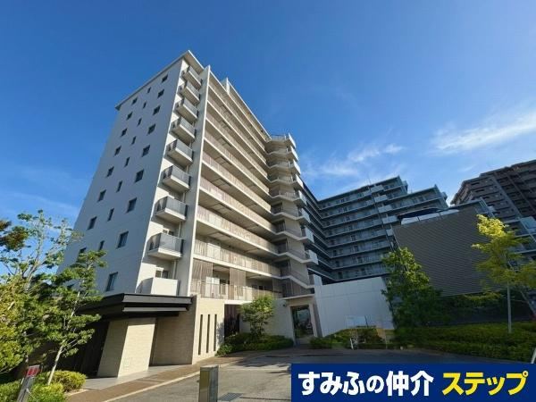 3LDK apartment in Amagasaki, Hyogo - Photo 1