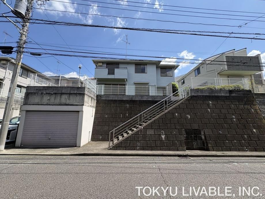 4LDK house in Aoba Ward, Yokohama, Kanagawa - Photo 1