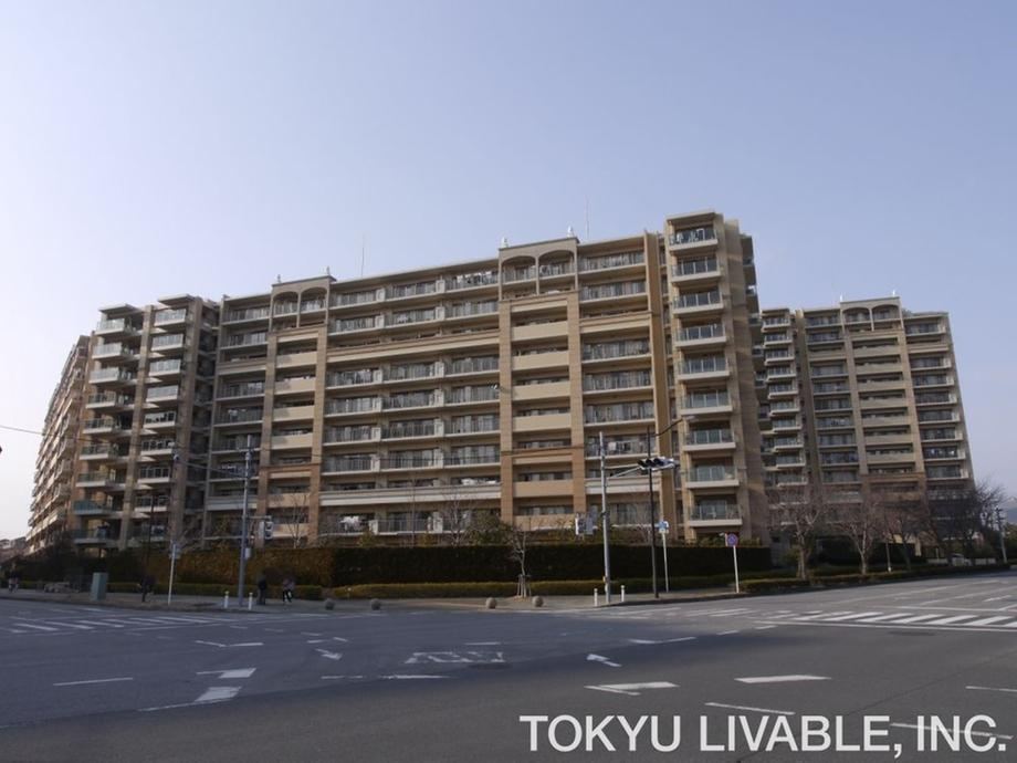 4LDK apartment in Inzai, Chiba - Photo 1