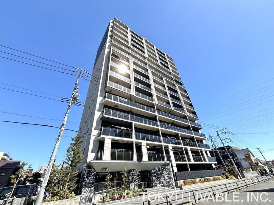 4LDK apartment in Minami Ward, Saitama - Photo 1