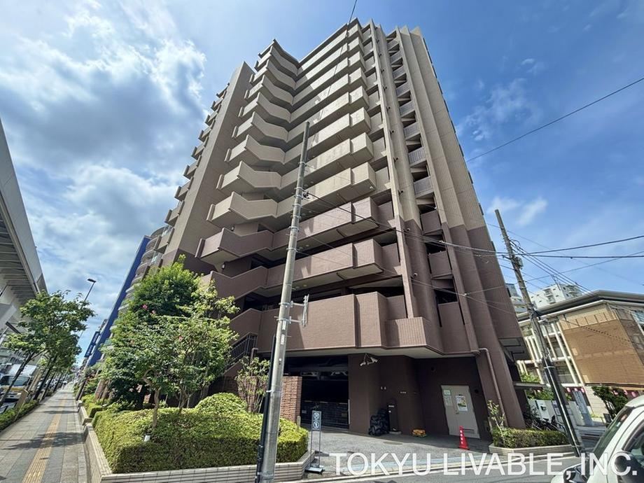 2LDK+S apartment in Arakawa Ward, Tokyo - Photo 1