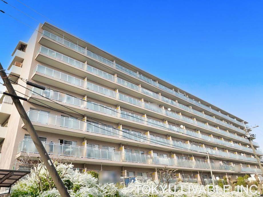 2LDK apartment in Hirakata, Osaka - Photo 1