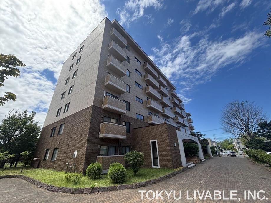 3LDK apartment in Kita Ward, Sapporo, Hokkaido - Photo 1