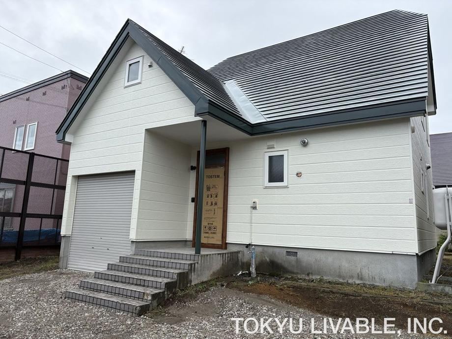 3LDK house in Ebetsu, Hokkaido - Photo 1