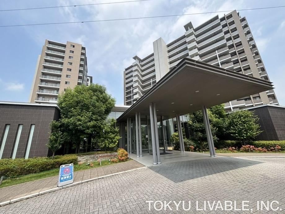 3LDK apartment in Nagareyama, Chiba - Photo 1