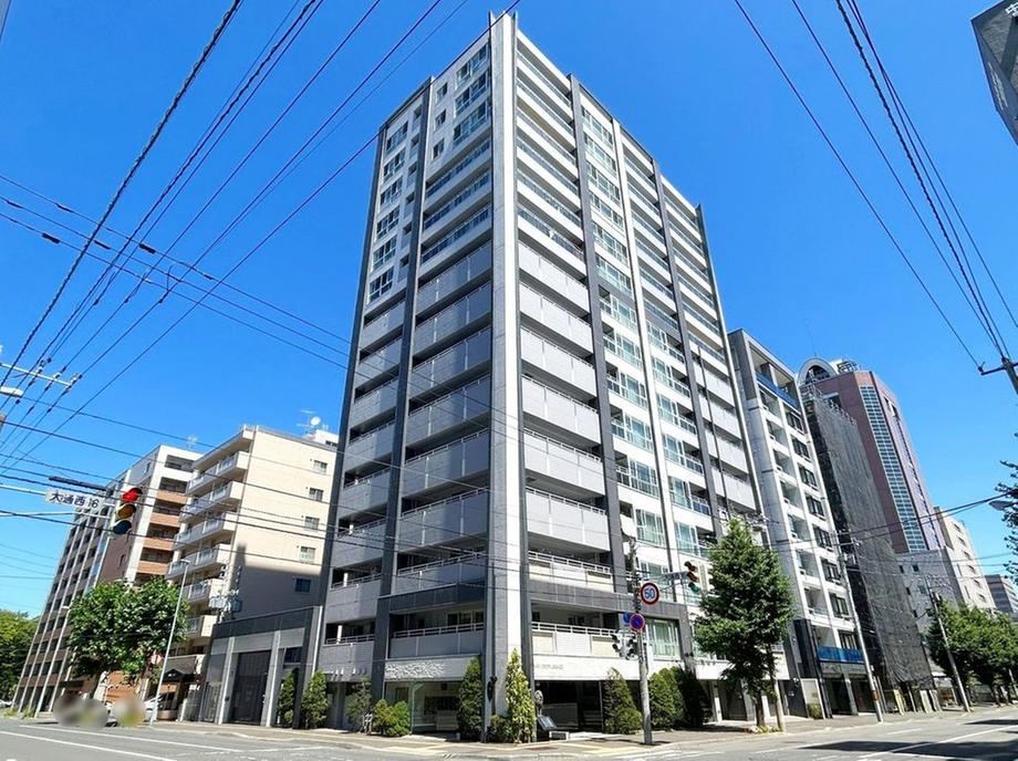 3LDK apartment in Chuo Ward, Sapporo, Hokkaido - Photo 1