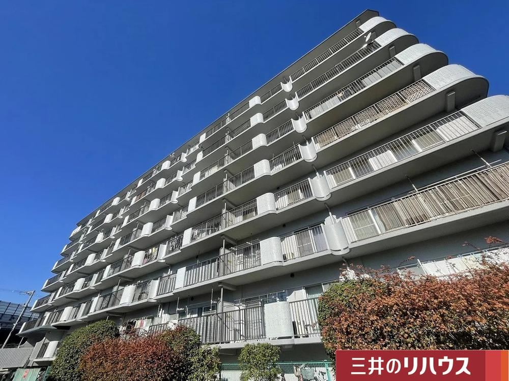 3DK apartment in Ibaraki, Osaka - Photo 1