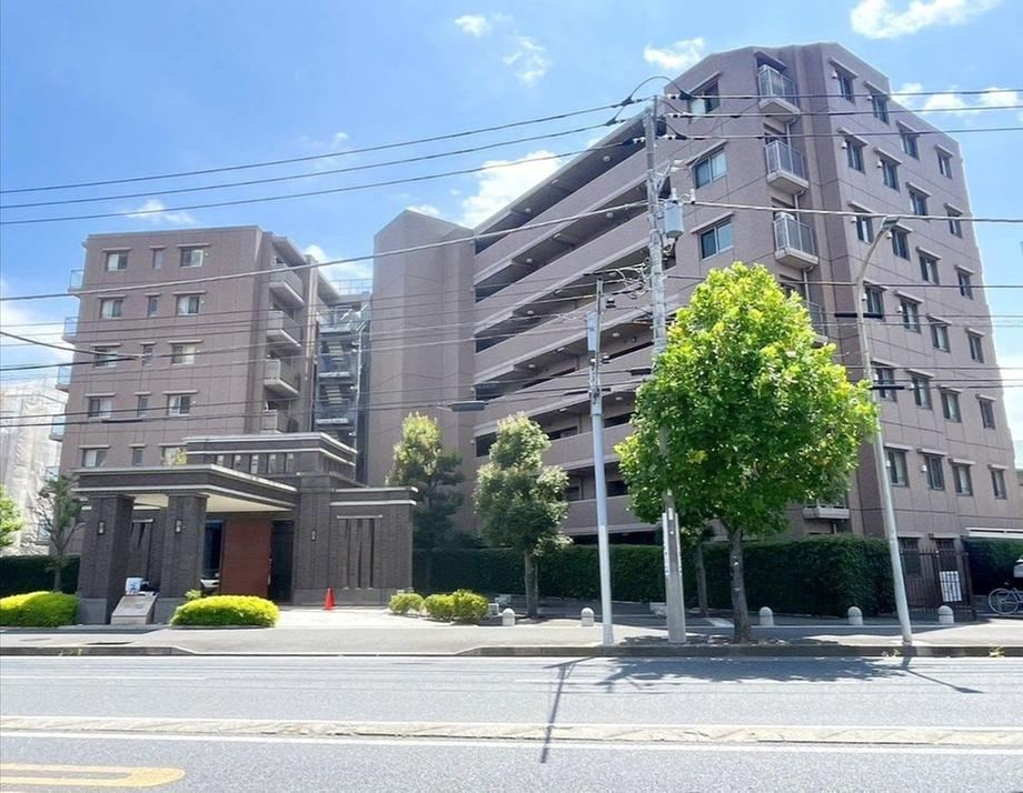 2LDK+S apartment in Kohoku Ward, Yokohama, Kanagawa - Photo 1