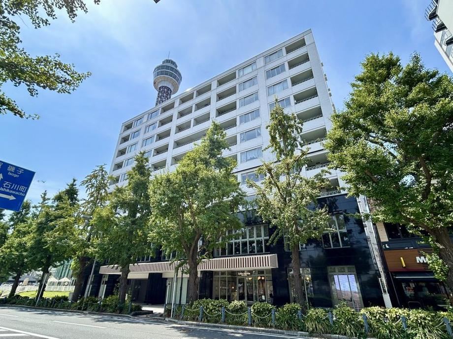 2LDK apartment in Naka Ward, Yokohama, Kanagawa - Photo 1