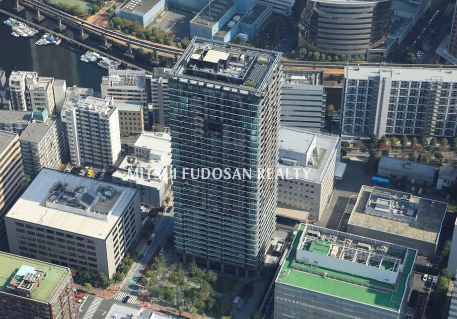 3LDK apartment in Minato Ward, Tokyo - Photo 1