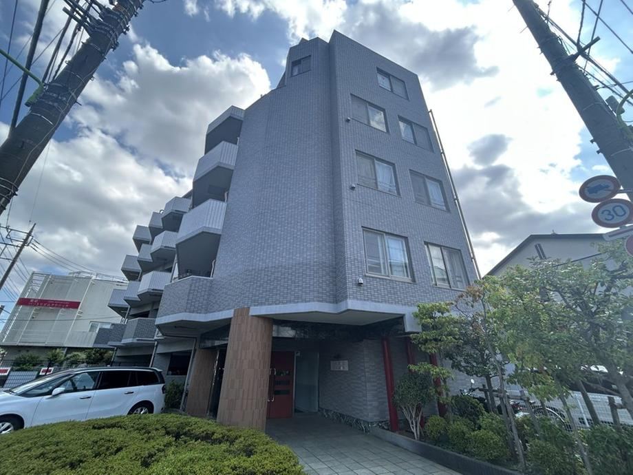 1LDK+S apartment in Setagaya Ward, Tokyo - Photo 1