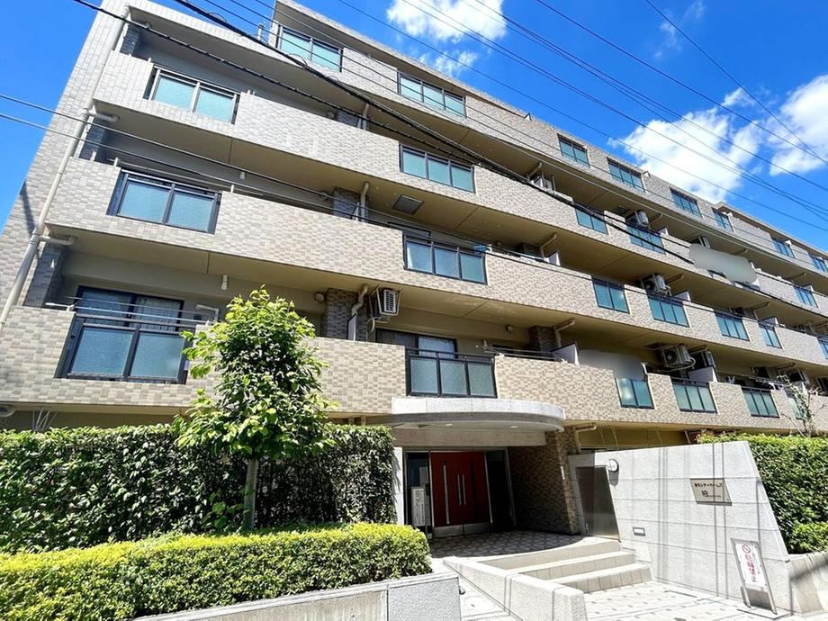 3LDK apartment in Kashiwa, Chiba - Photo 1