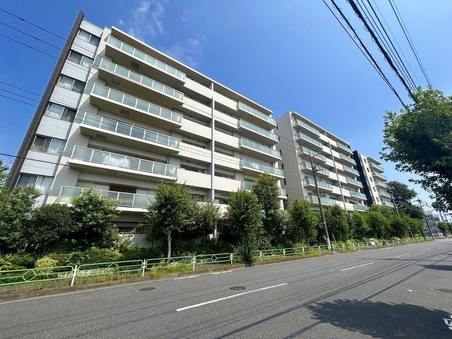 4LDK apartment in Nishitokyo, Tokyo - Photo 1