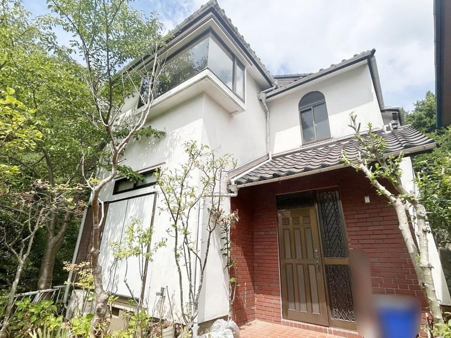 5LDK house in Takarazuka, Hyogo - Photo 1