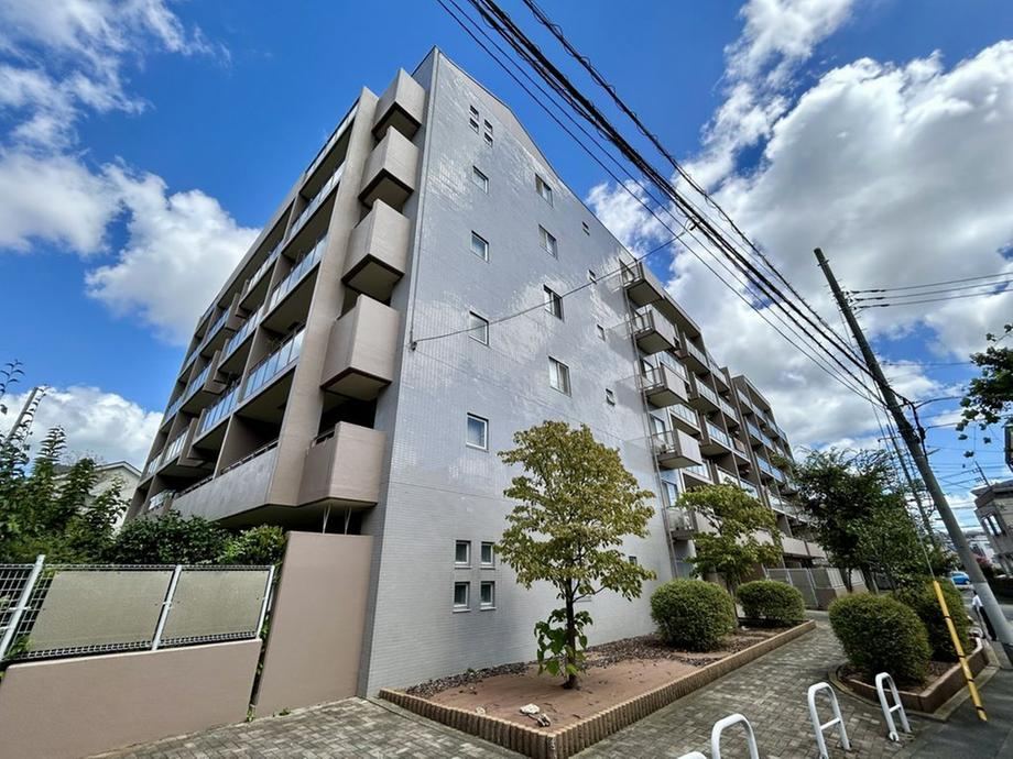 2LDK+S apartment in Midori Ward, Yokohama, Kanagawa - Photo 1