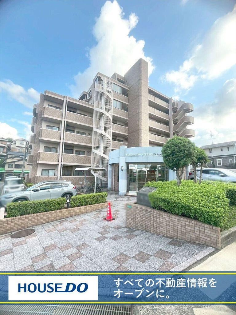 3LDK apartment in Kokurakita Ward, Kitakyushu, Fukuoka - Photo 1