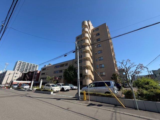 3LDK apartment in Chuo Ward, Sapporo, Hokkaido - Photo 1