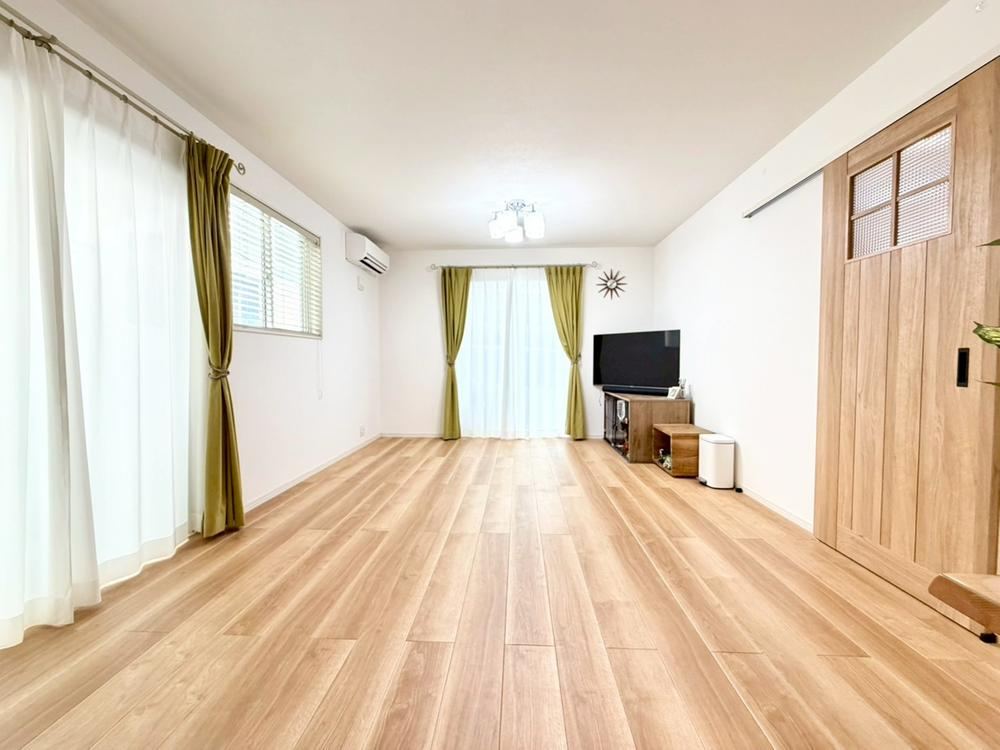 4LDK+S house in Asaminami Ward, Hiroshima - Photo 1