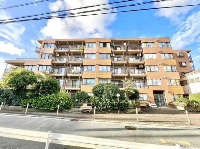 3LDK apartment in Saiwai Ward, Kawasaki, Kanagawa - Photo 1