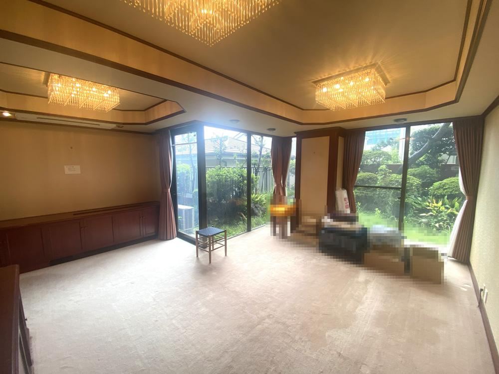 4LDK apartment in Bunkyo Ward, Tokyo - Photo 1