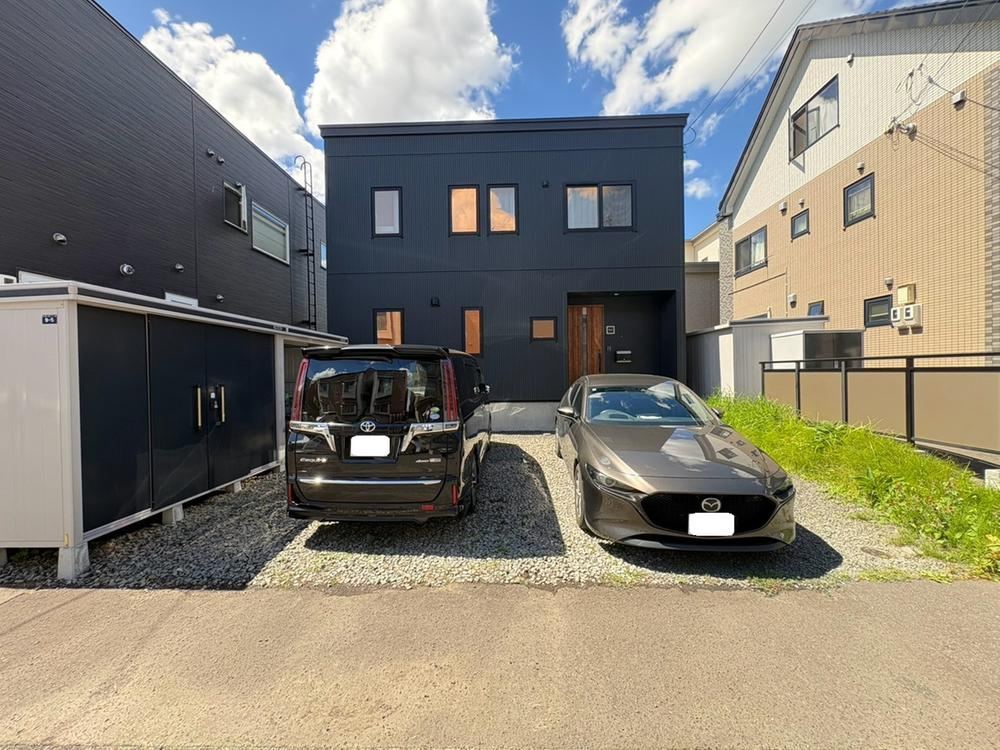 4LDK house in Shiroishi Ward, Sapporo, Hokkaido - Photo 1