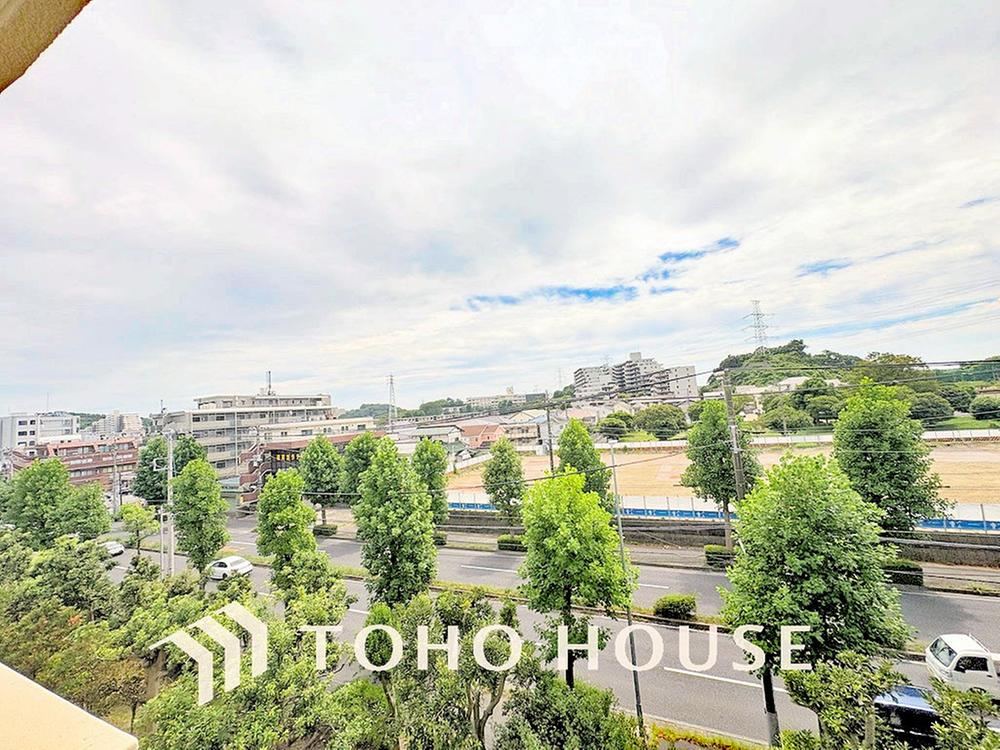 3LDK apartment in Konan Ward, Yokohama, Kanagawa - Photo 1