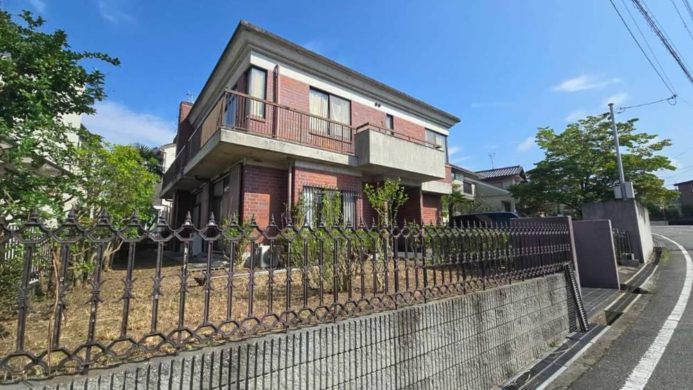 6LDK house in Kawanishi, Hyogo - Photo 1
