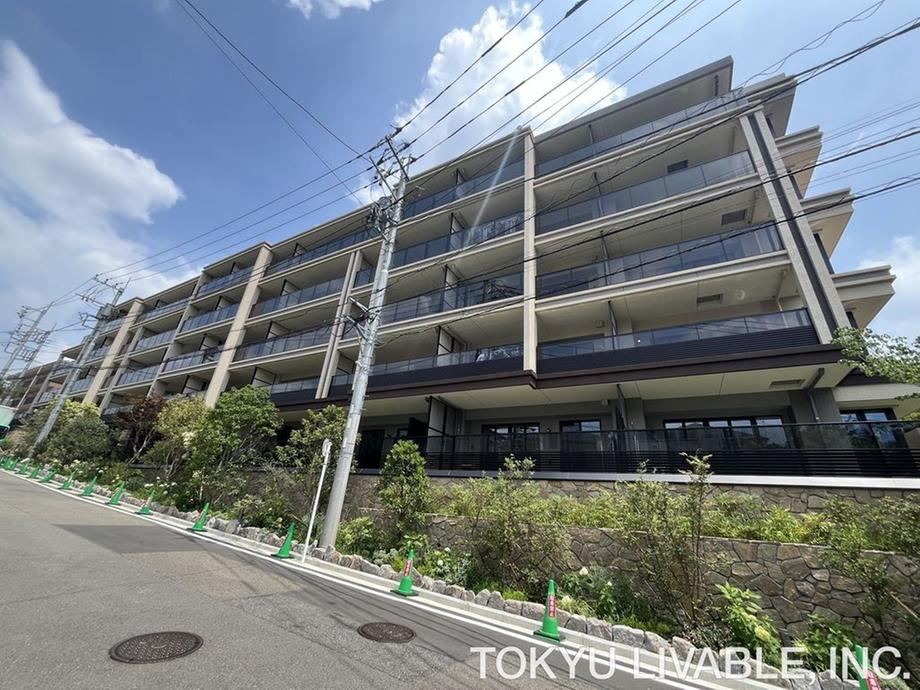 3LDK apartment in Aoba Ward, Yokohama, Kanagawa - Photo 1
