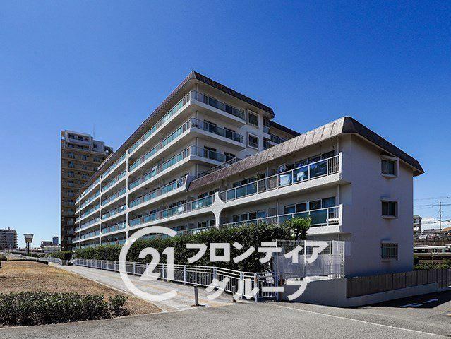 3LDK apartment in Akashi, Hyogo - Photo 1