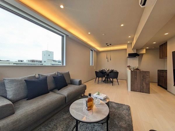 2LDK apartment in Shinagawa Ward, Tokyo - Photo 1