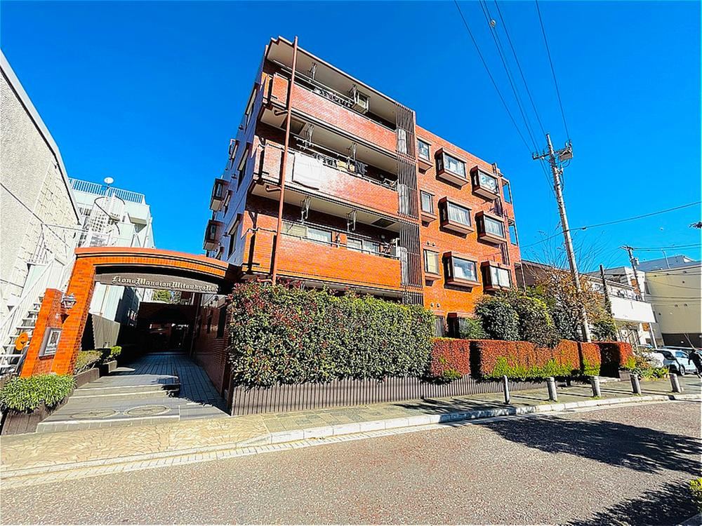 2DK apartment in Asahi Ward, Yokohama, Kanagawa - Photo 1