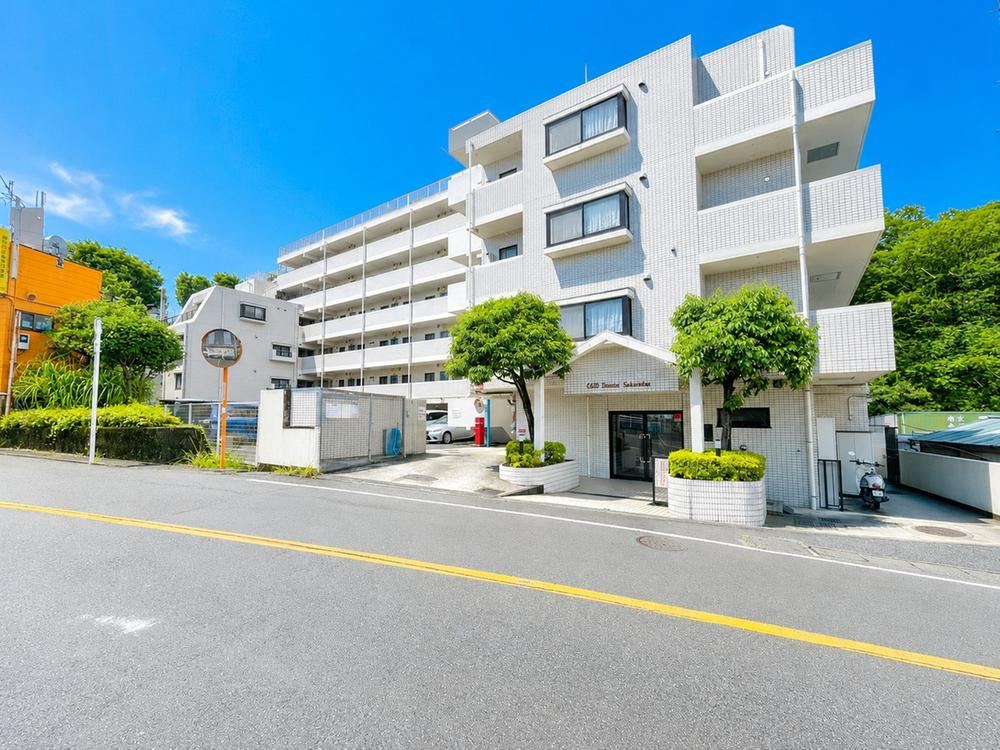 3LDK apartment in Totsuka Ward, Yokohama, Kanagawa - Photo 1