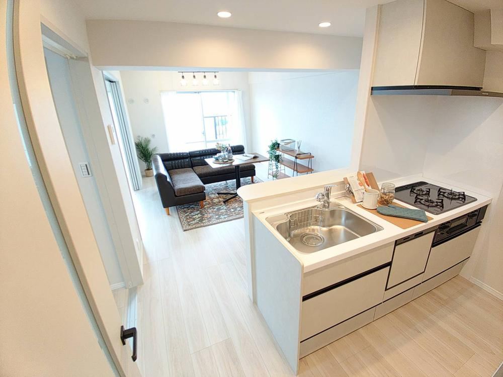 3LDK apartment in Higashiyodogawa Ward, Osaka - Photo 1