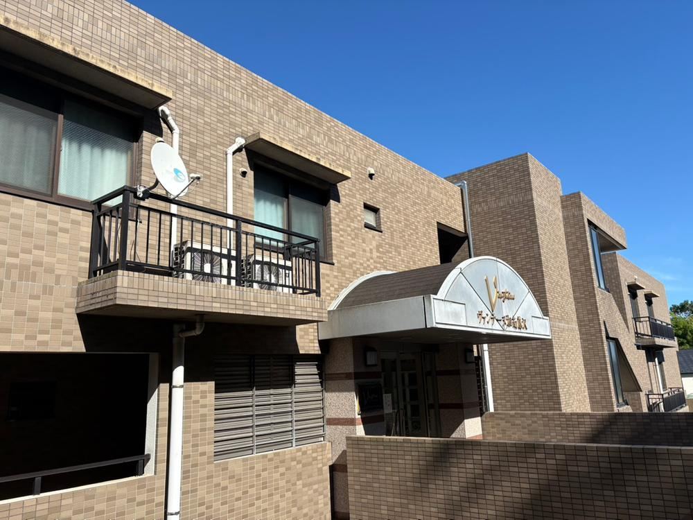 3LDK apartment in Fujisawa, Kanagawa - Photo 1