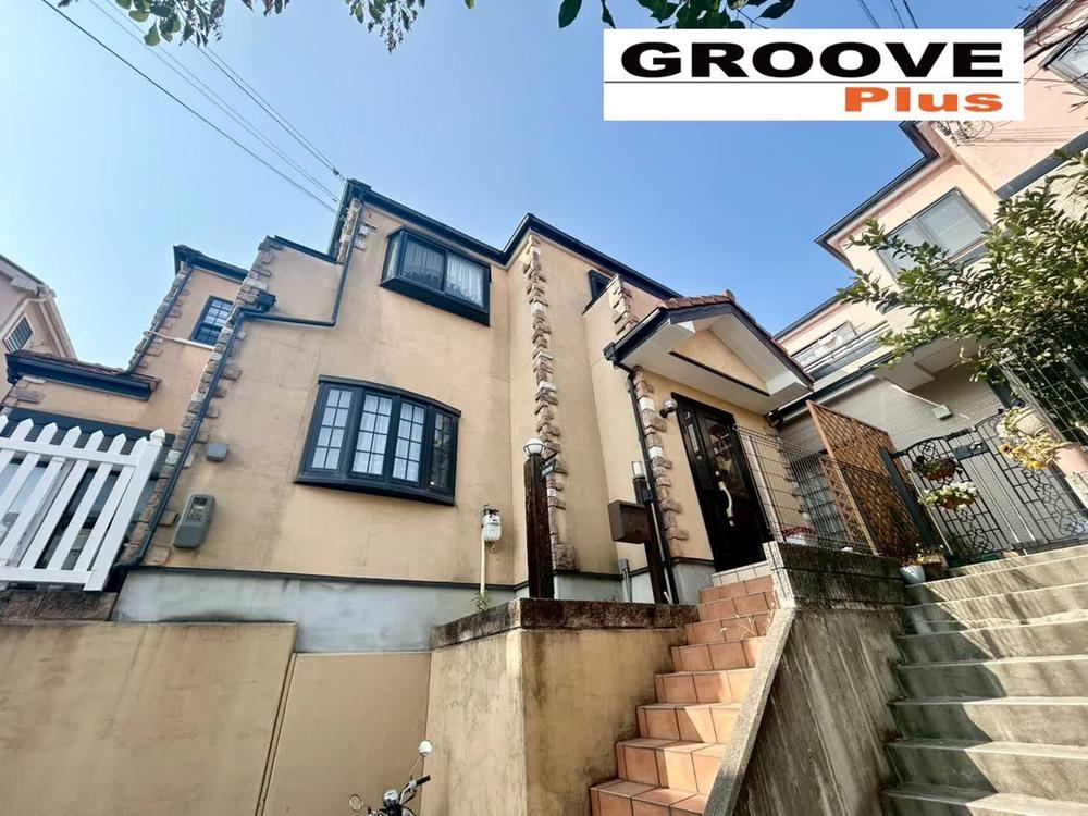 4LDK house in Tarumi Ward, Kobe, Hyogo - Photo 1